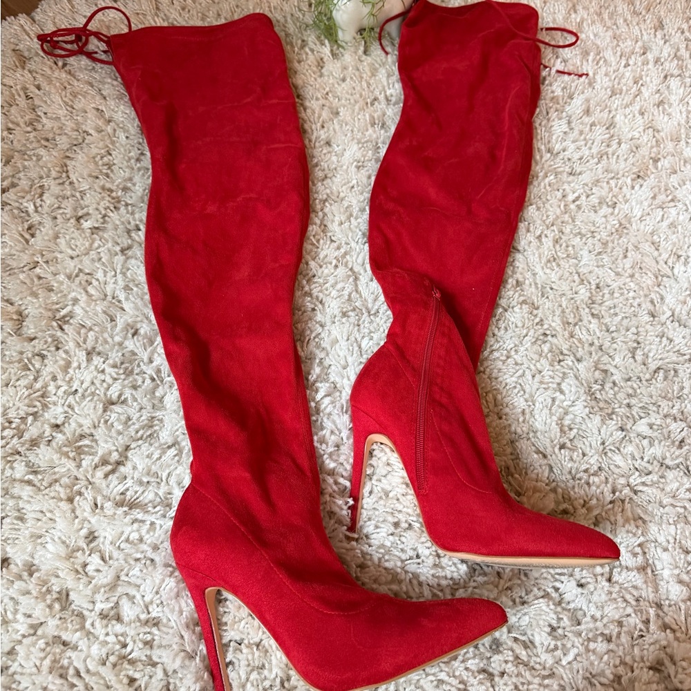 Chic Scarlet Over-the-Knee Boots - Picture 2 of 6